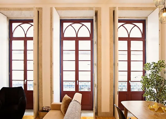 Aliados Town Hall Apartment